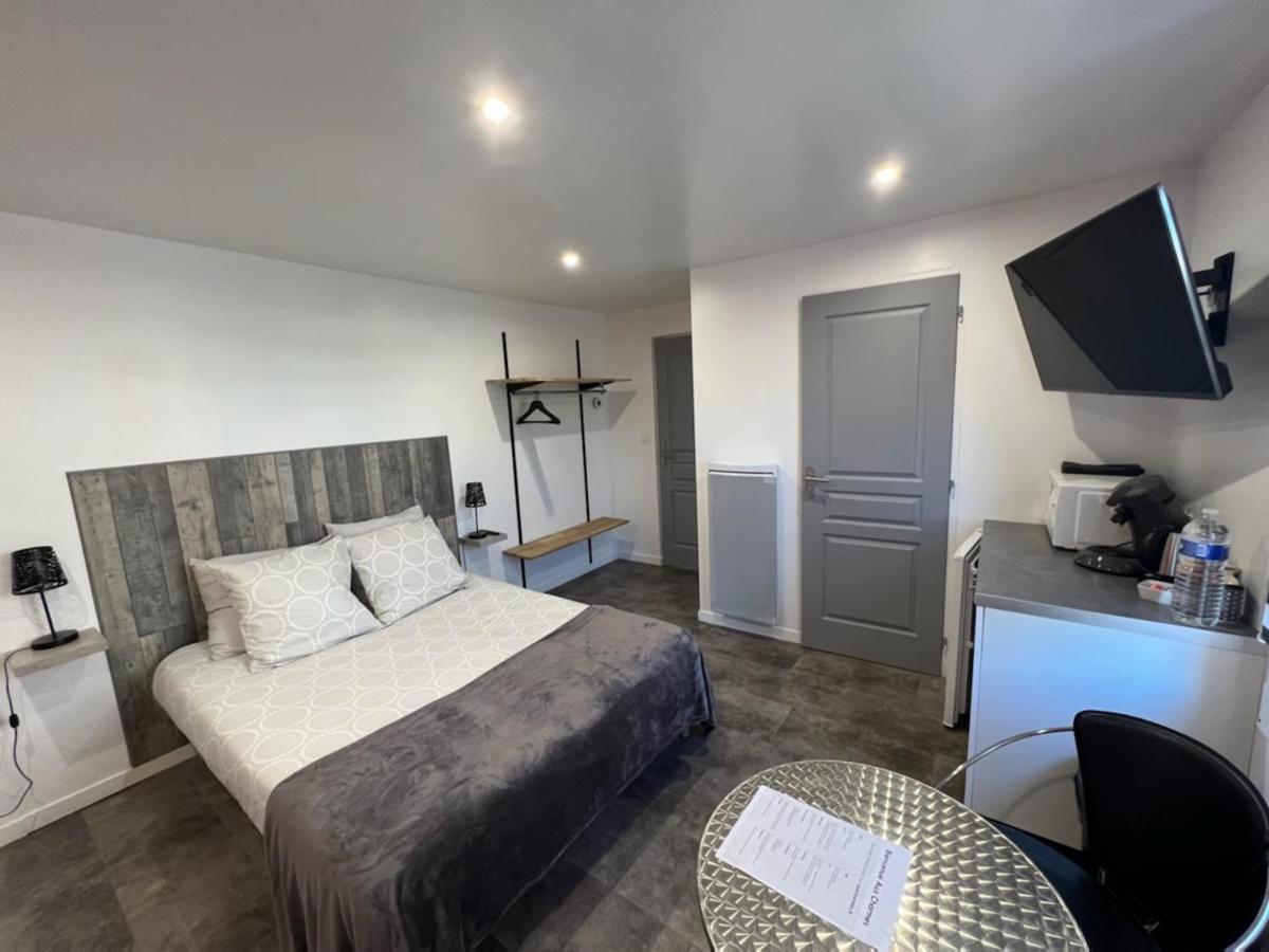 Bed and Breakfast Aux Charmes 1 Isques Exterior foto